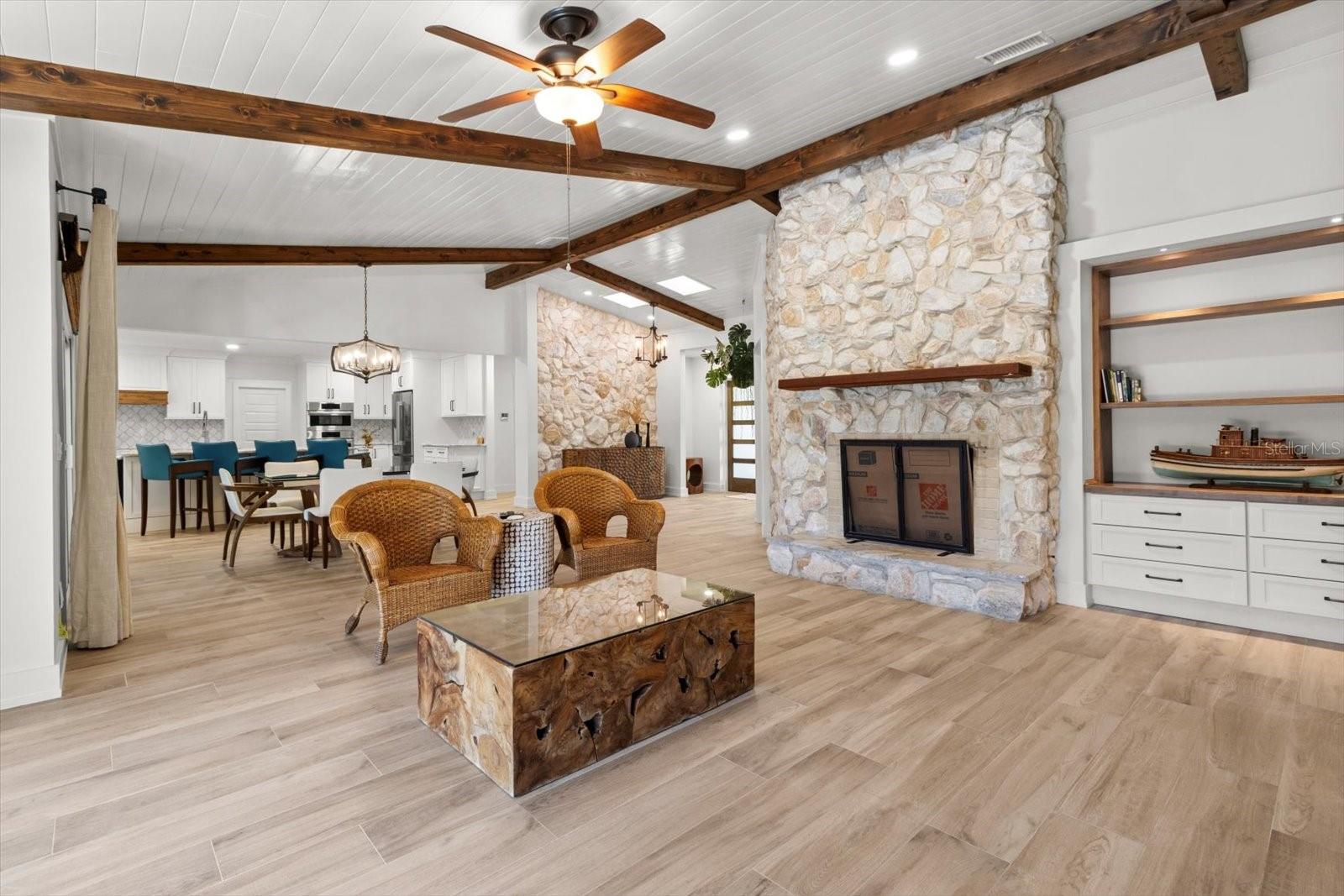 SPRINGS O PARADISE UNIT 02 - Residential