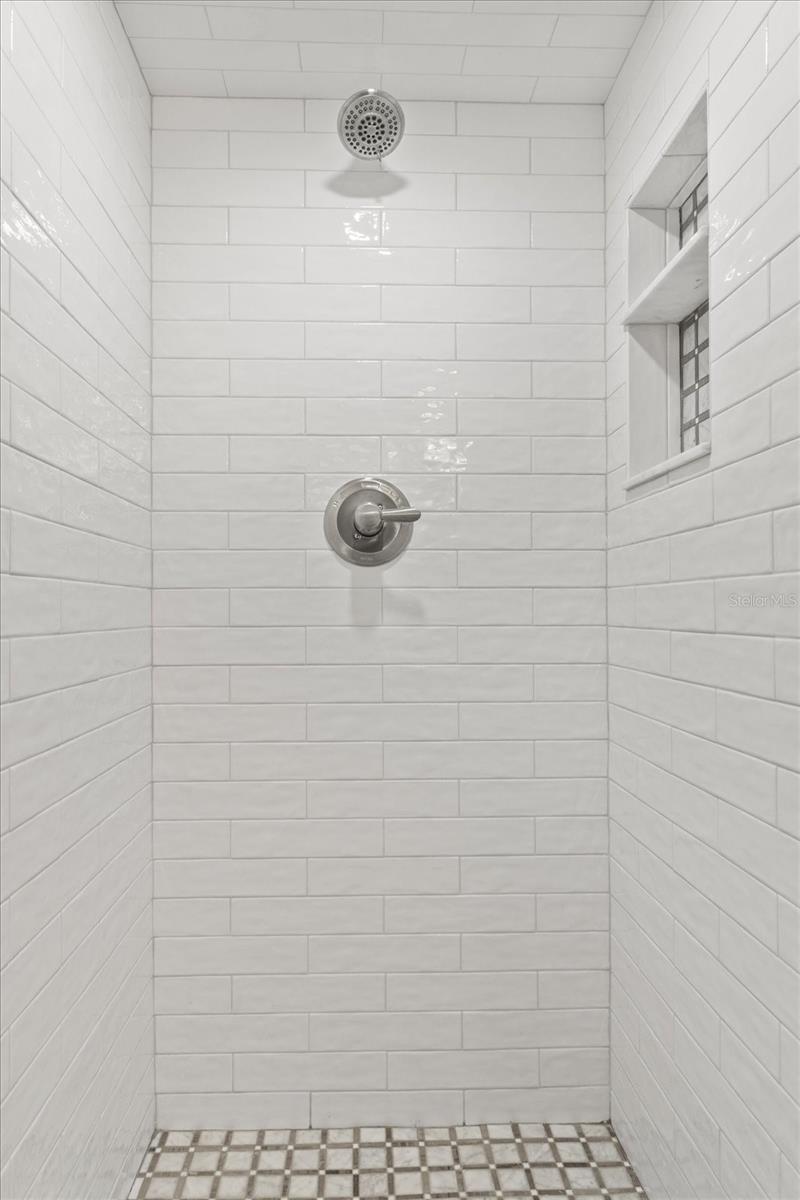 SPRINGS O PARADISE UNIT 02 - Residential