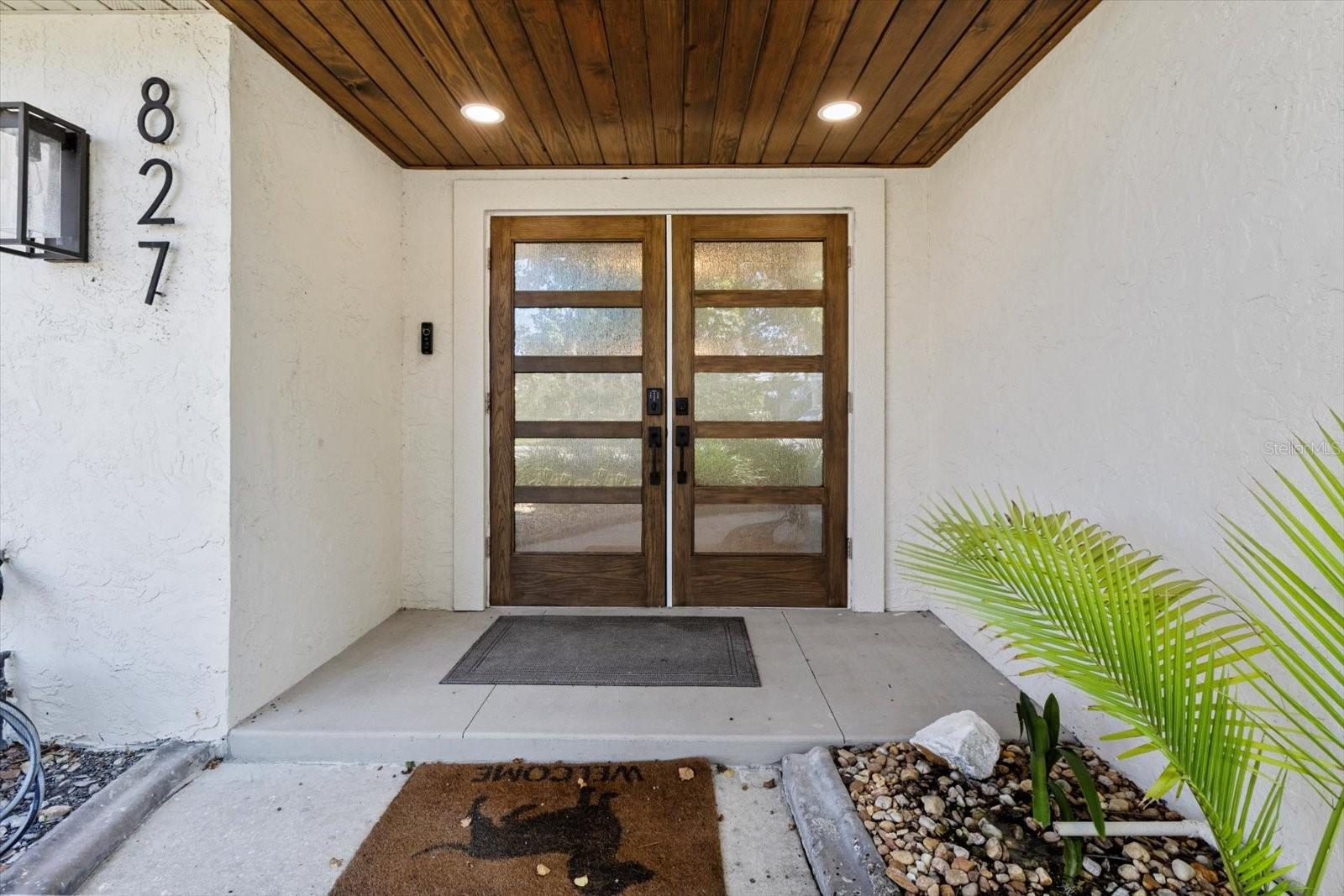 827 SW KINGS BAY DRIVE
