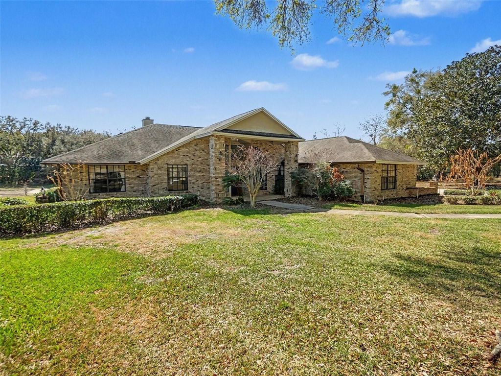 Photo of 8634 Whispering Willow Court, Orlando, FL 32835 (MLS # O6380389)