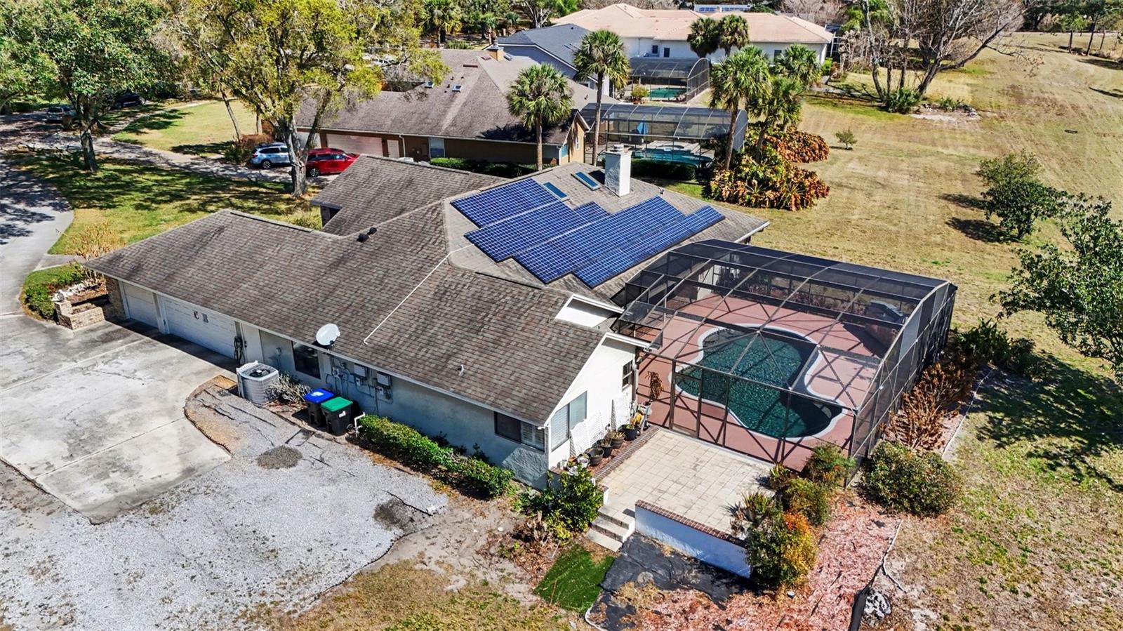 WILLOW WOOD UNIT 2 19/15 107 82 - Residential