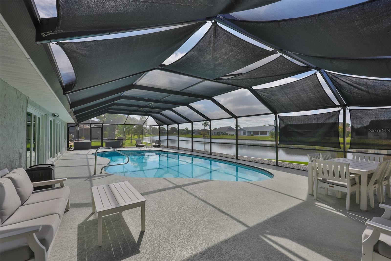 CALOOSA COUNTRY CLUB ESTATES - Residential