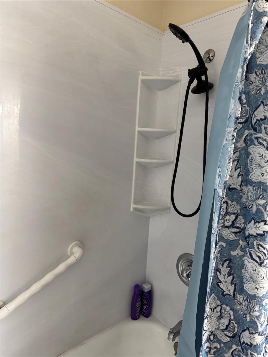 VILLAGER APTS - Residential