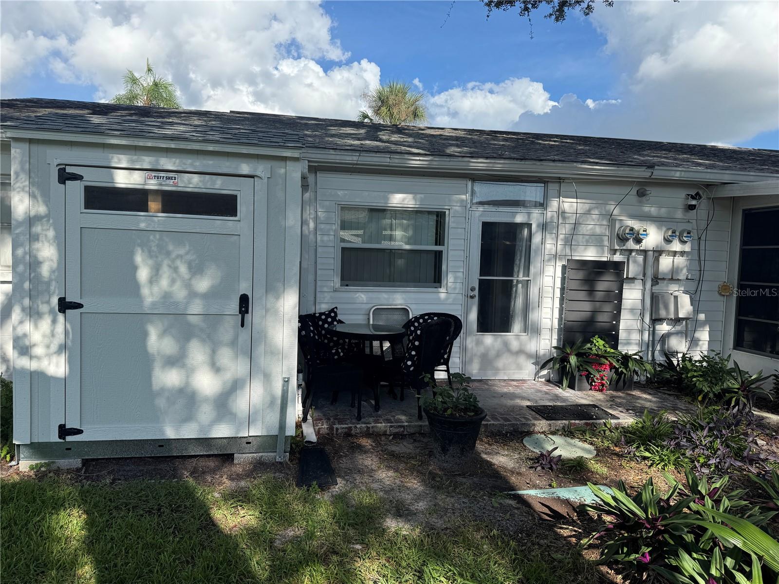 VILLAGER APTS - Residential