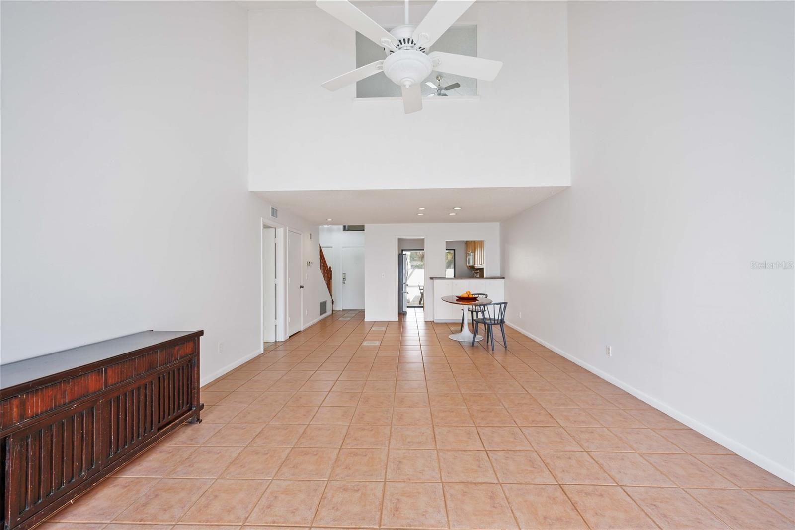 MEADOWLAKE V - Residential