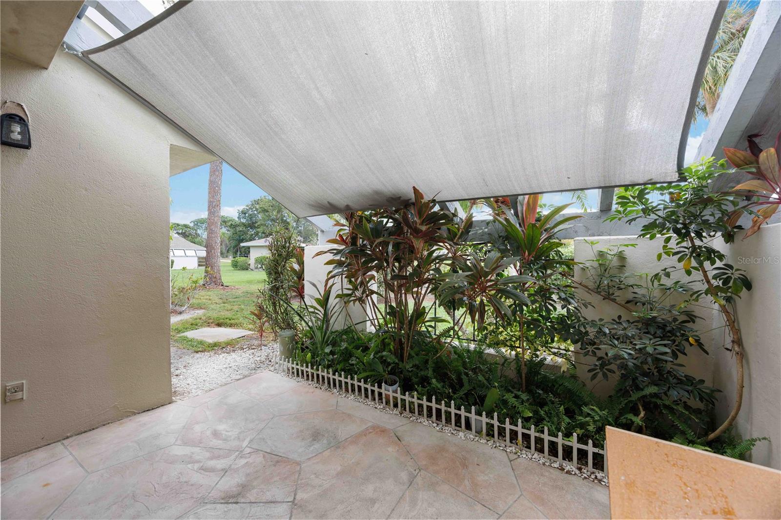 MEADOWLAKE V - Residential