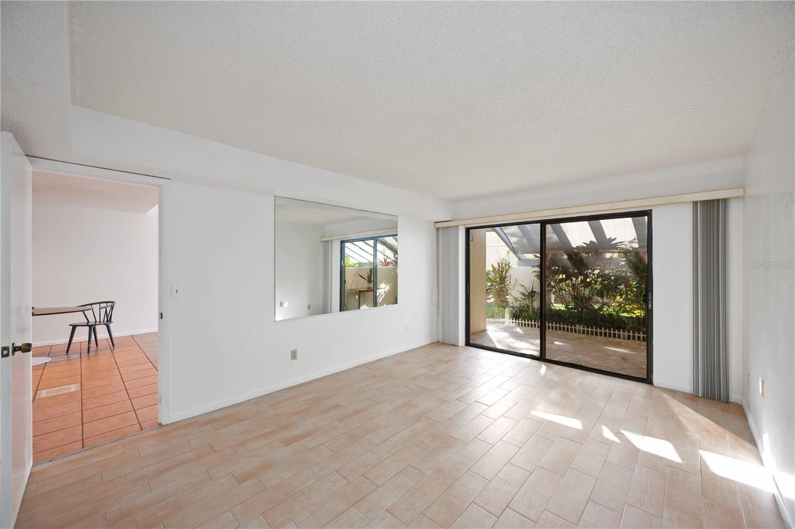 MEADOWLAKE V - Residential