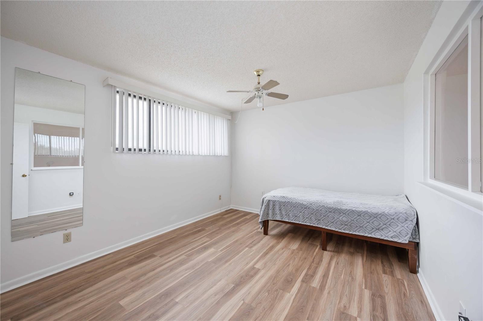 MEADOWLAKE V - Residential