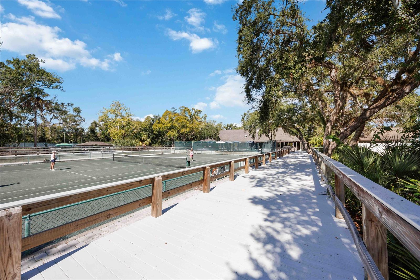 MEADOWLAKE V - Residential