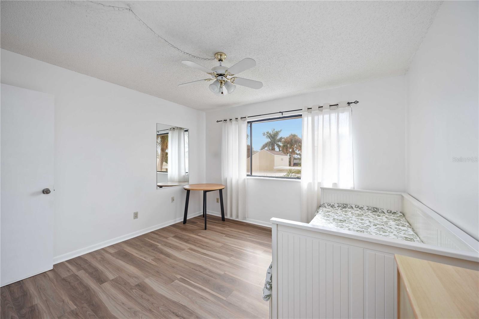 MEADOWLAKE V - Residential