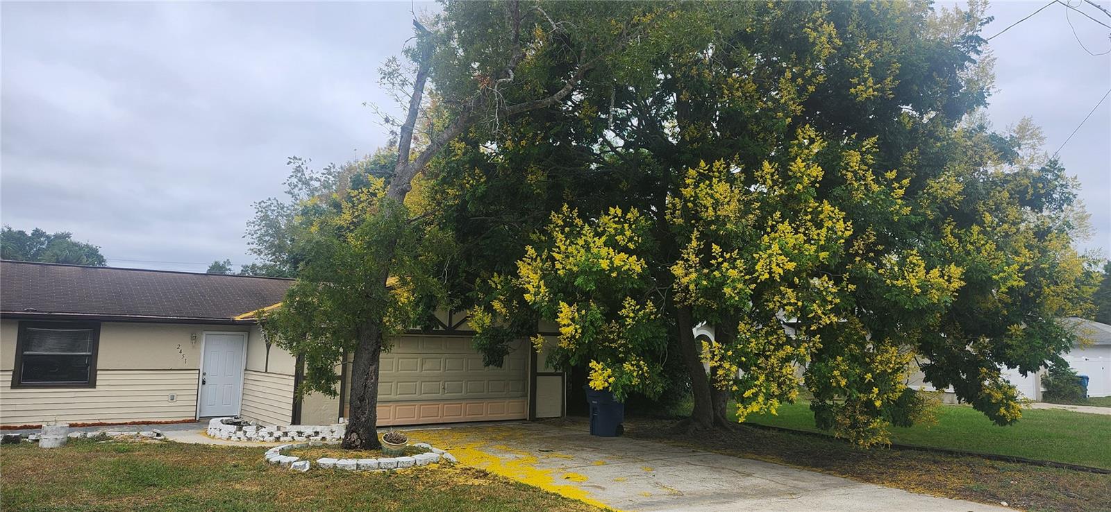 SPRING HILL - Residential