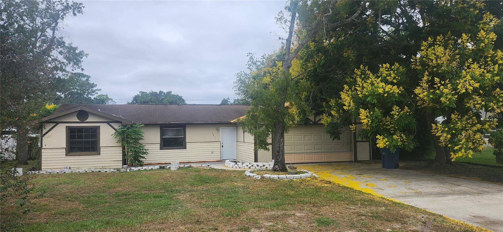 SPRING HILL - Residential
