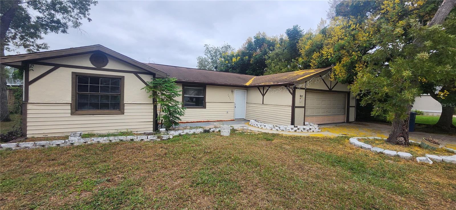 SPRING HILL - Residential