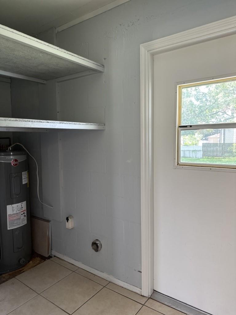 AYALAS ADD TO WELLSWOOD - Residential