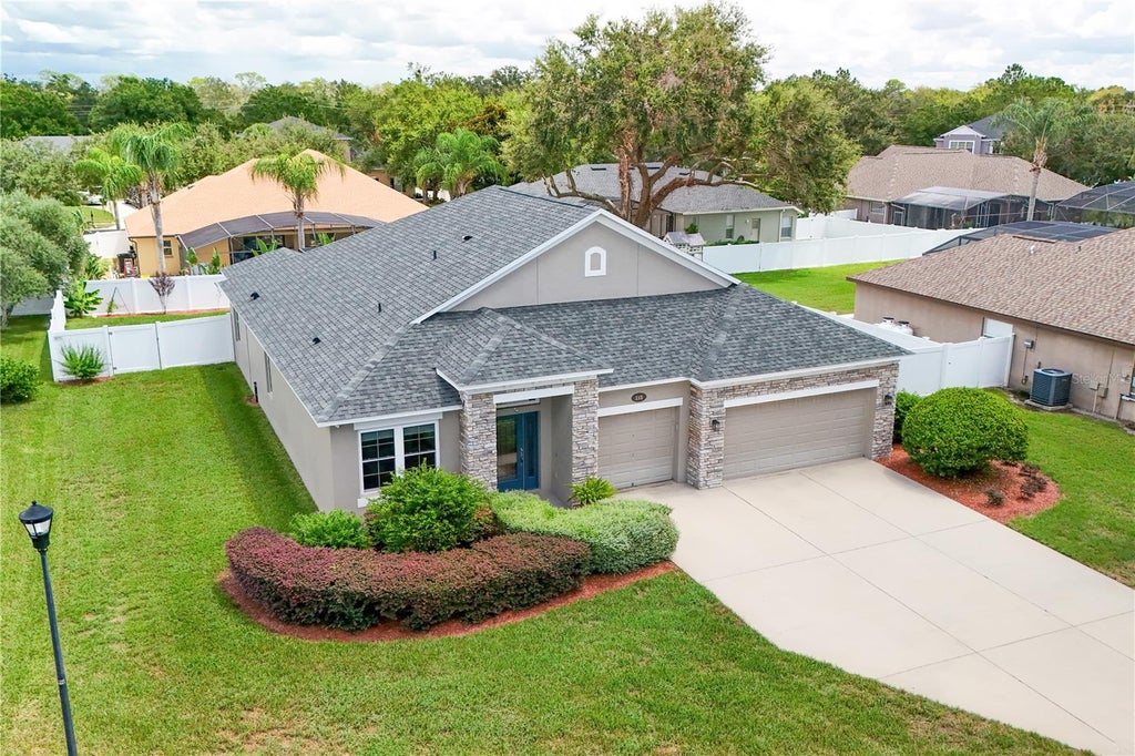 Photo of 115 Sapphire Court, Auburndale, FL 33823 (MLS # L4964721)