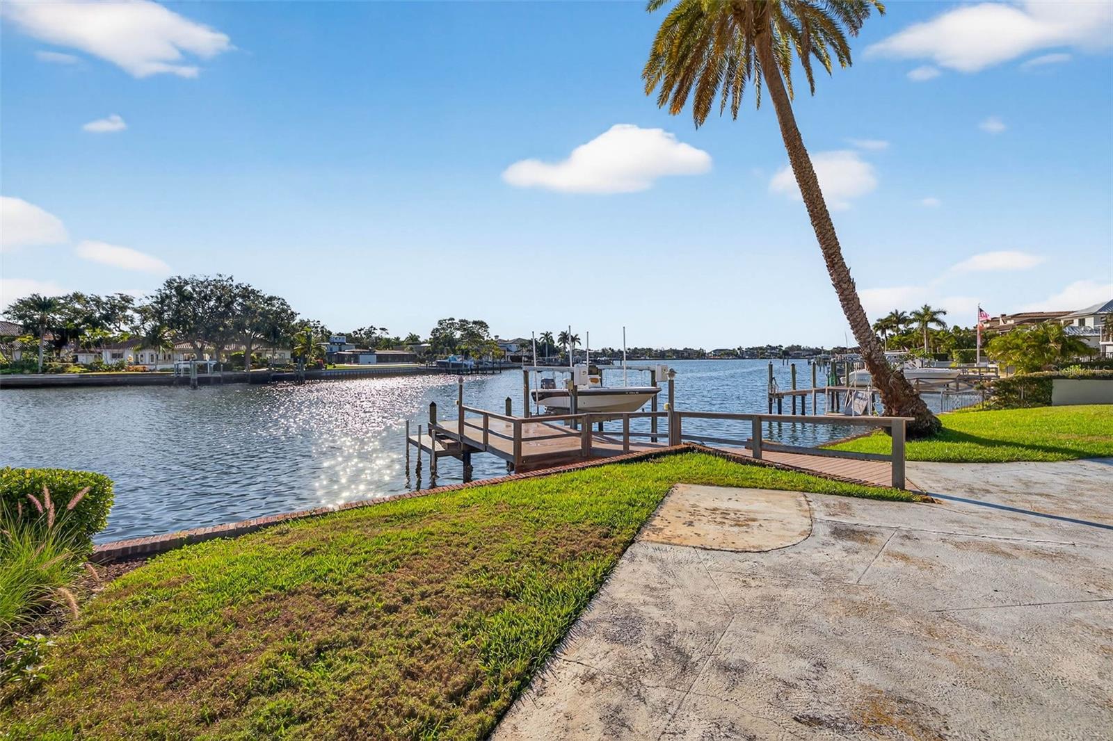 SNELL ISLE BRIGHTWATERS UNIT H BLK 1 - Residential