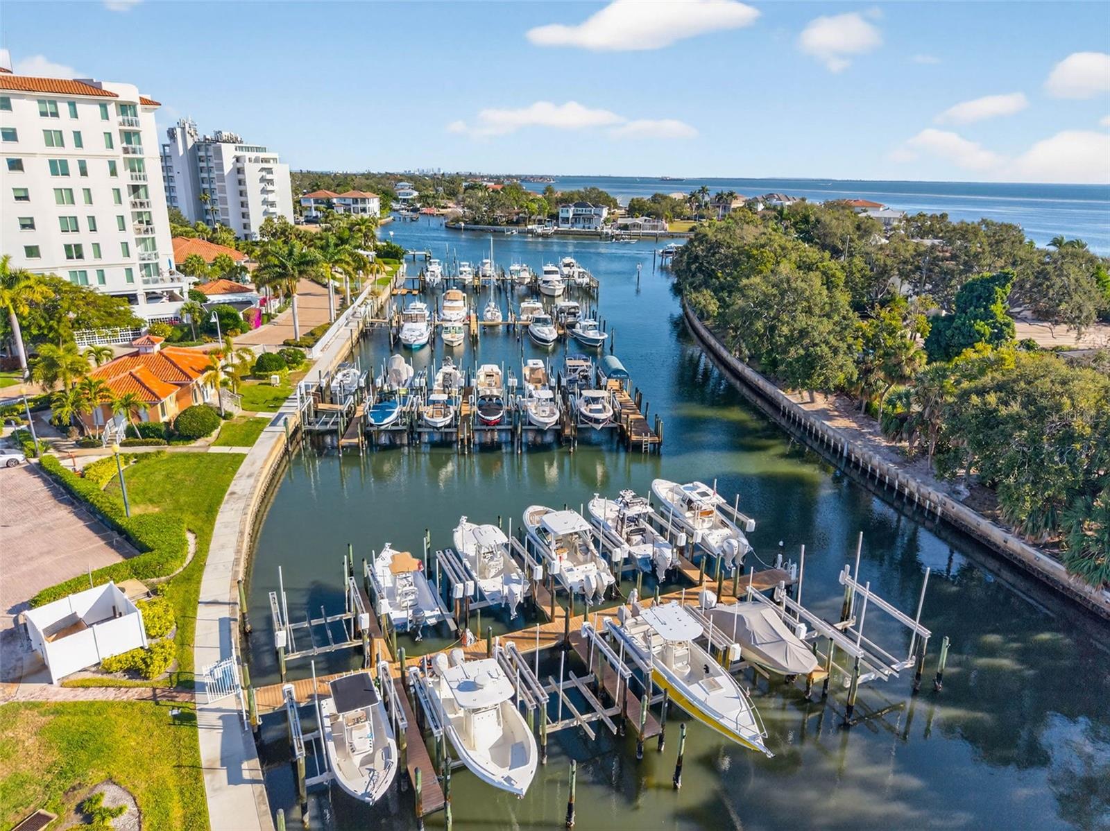 SNELL ISLE BRIGHTWATERS UNIT H BLK 1 - Residential