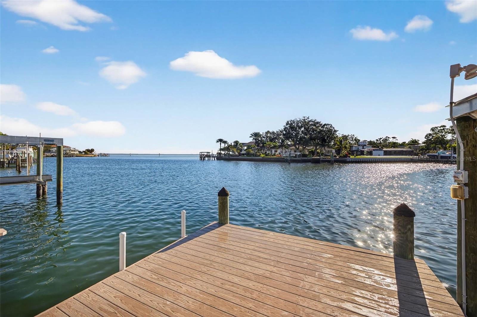 SNELL ISLE BRIGHTWATERS UNIT H BLK 1 - Residential