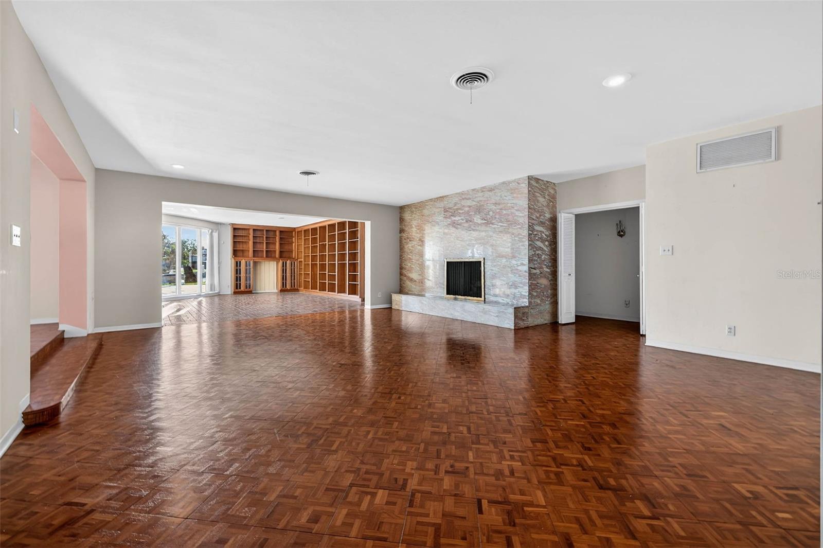 SNELL ISLE BRIGHTWATERS UNIT H BLK 1 - Residential