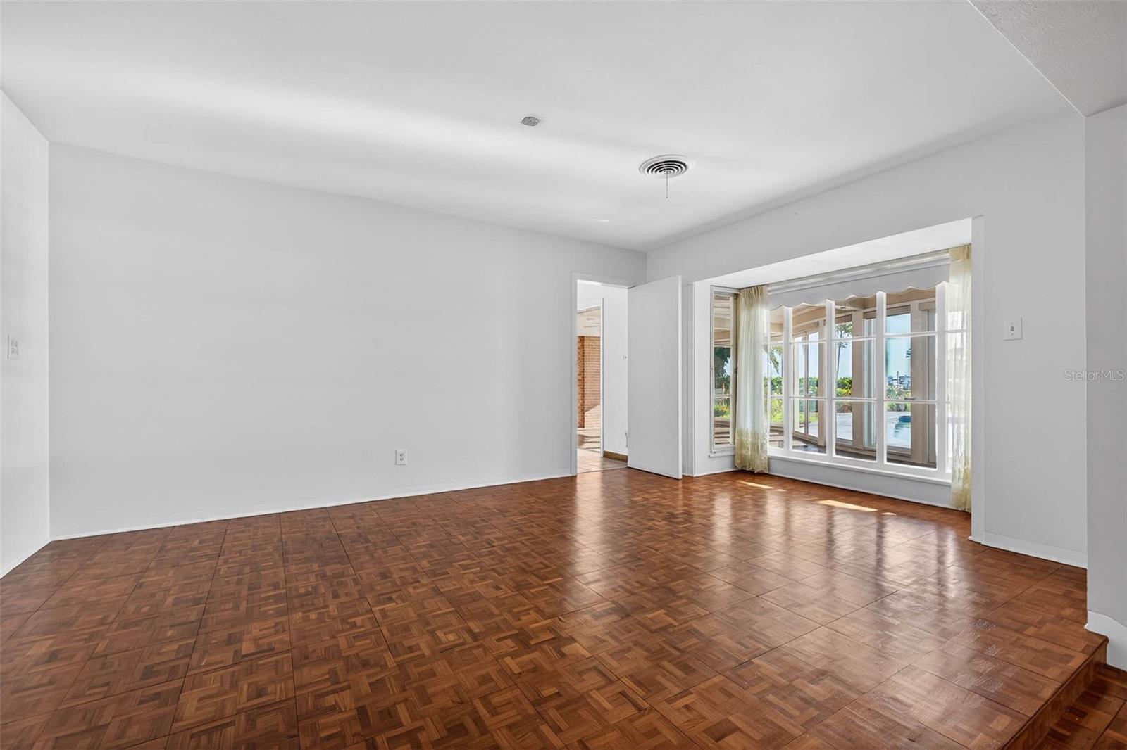 SNELL ISLE BRIGHTWATERS UNIT H BLK 1 - Residential