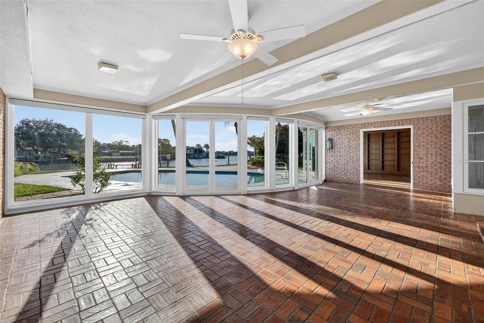 SNELL ISLE BRIGHTWATERS UNIT H BLK 1 - Residential