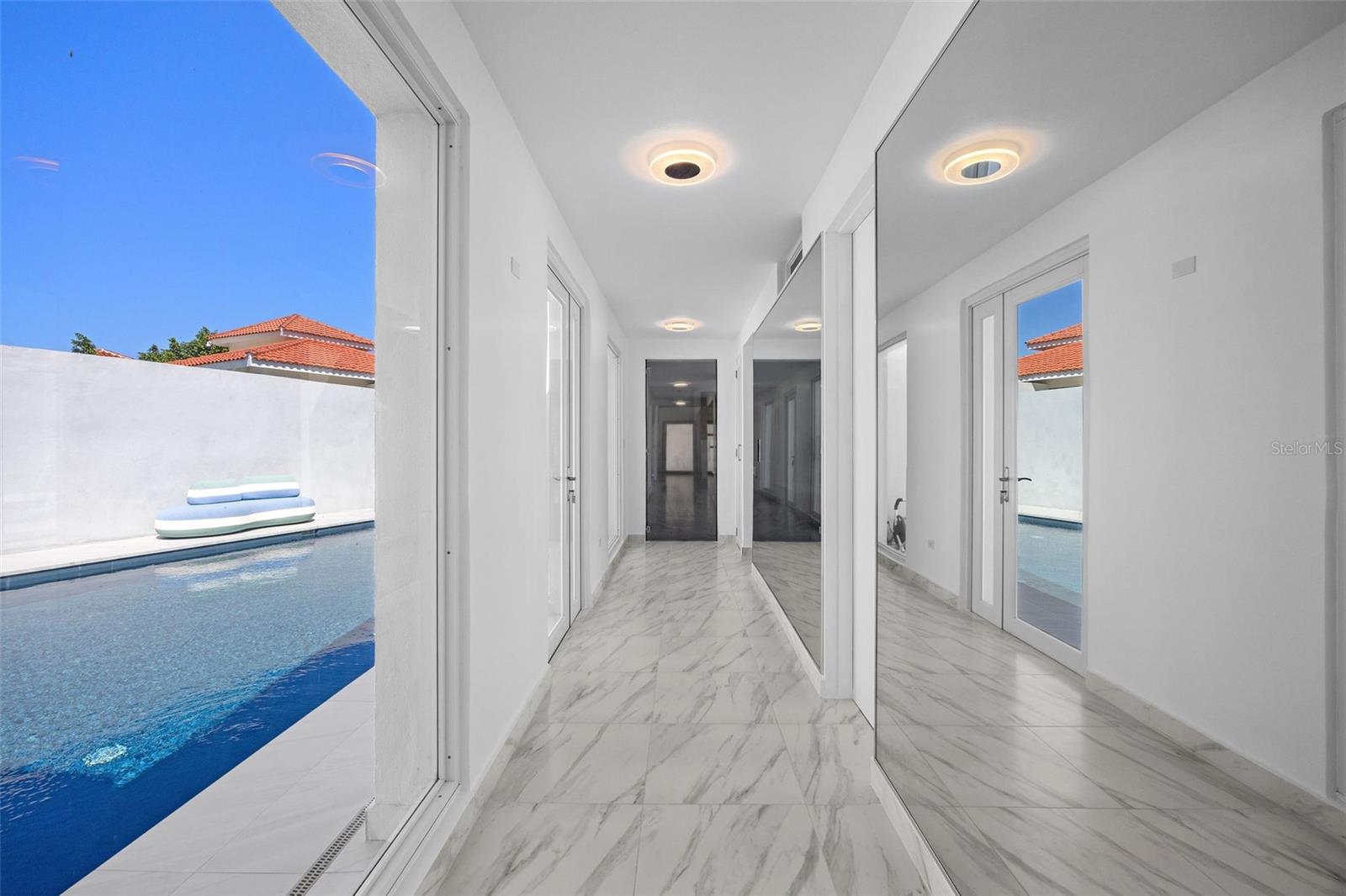 DORADO BEACH EAST - Residential
