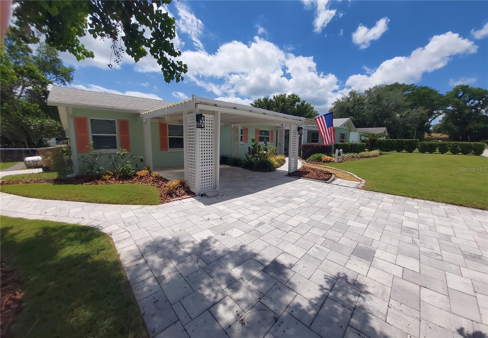 2136 SYLVAN POINT DRIVE