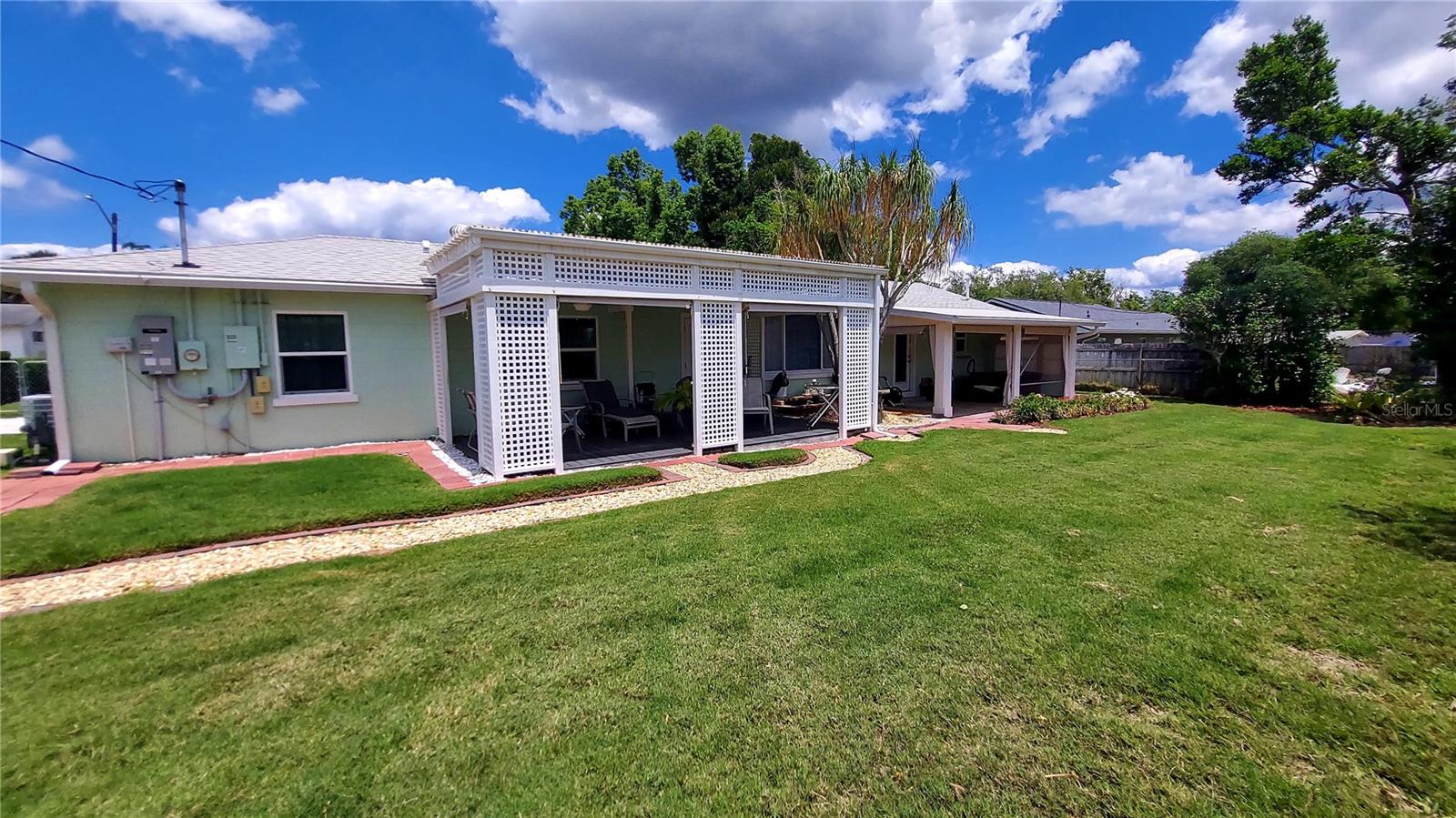 SYLVAN SHORES POINT - Residential