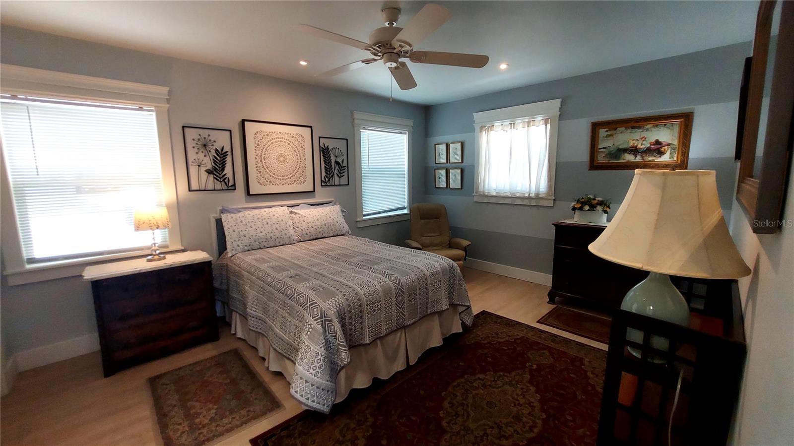 SYLVAN SHORES POINT - Residential