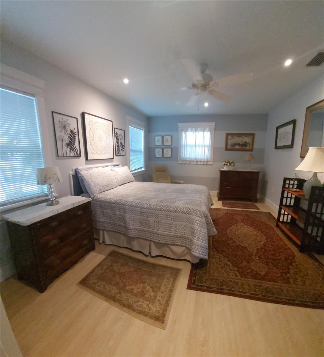 SYLVAN SHORES POINT - Residential