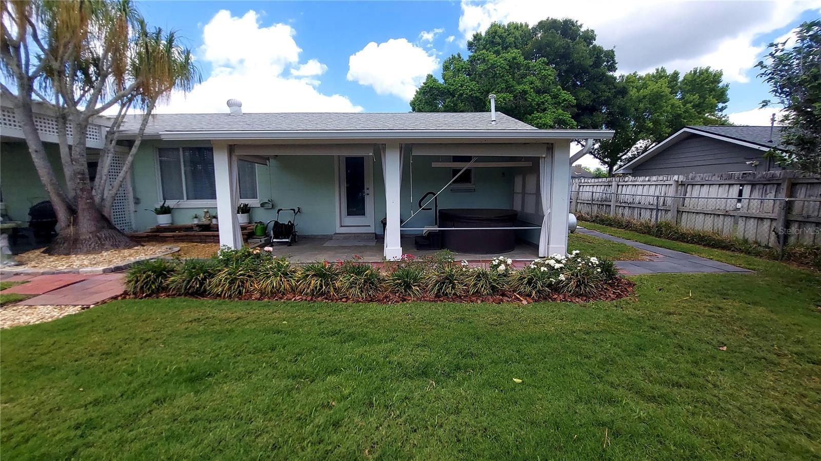 SYLVAN SHORES POINT - Residential