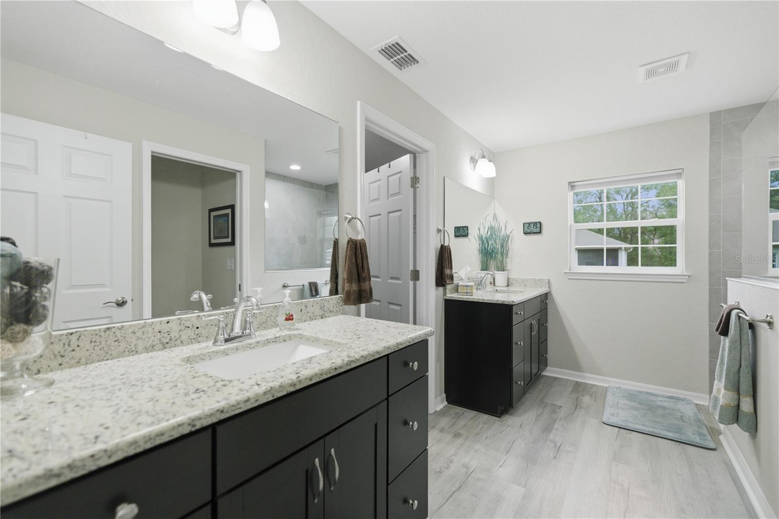 MEADOW GLENN UN 1 - Residential