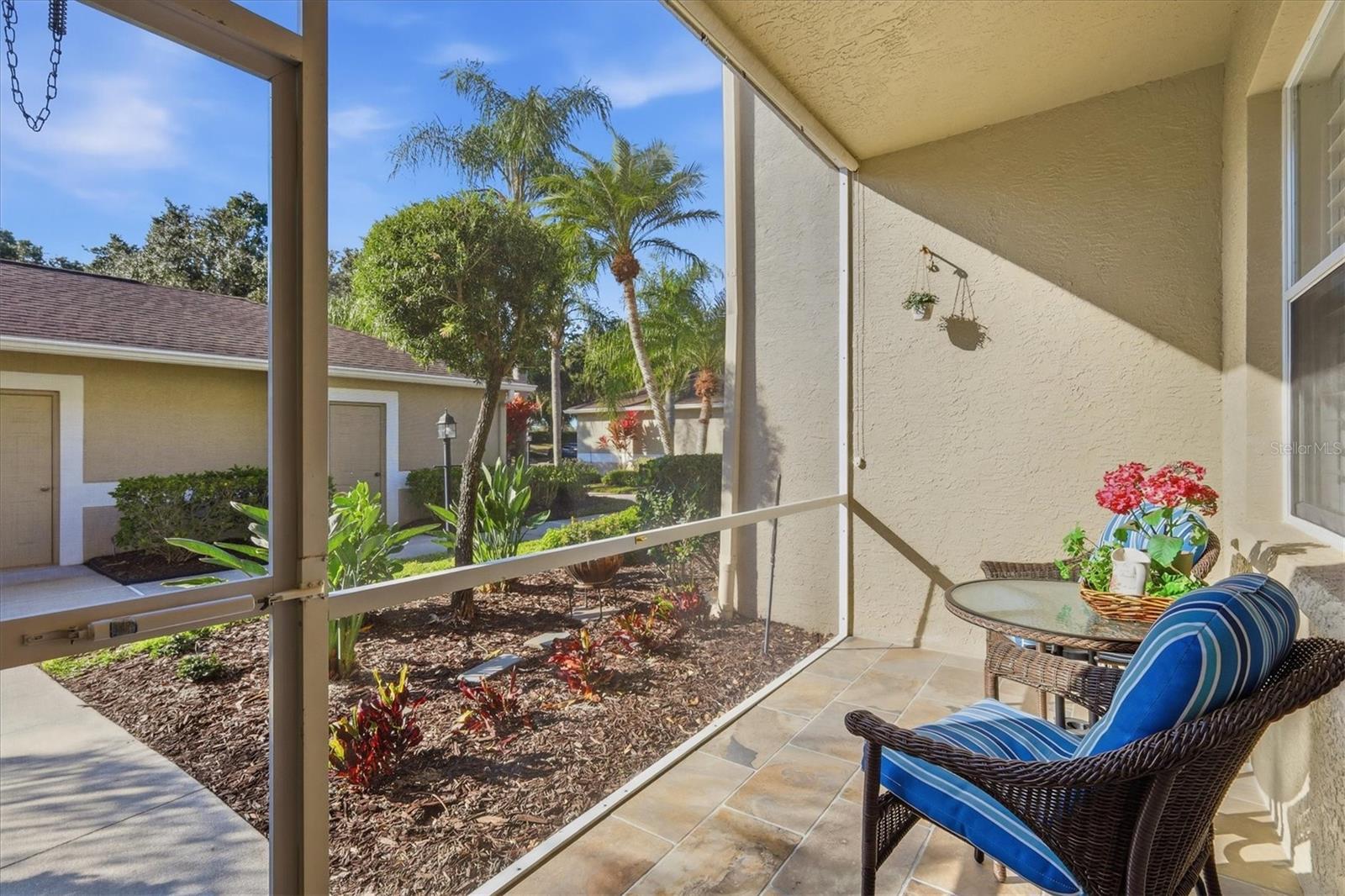 HERITAGE OAKS GOLF & COUNTRY CLUB - Residential