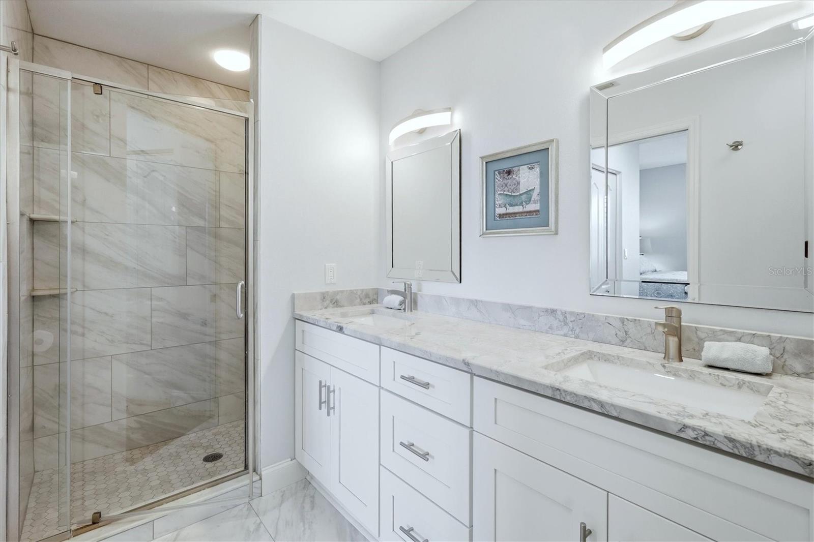 HERITAGE OAKS GOLF & COUNTRY CLUB - Residential