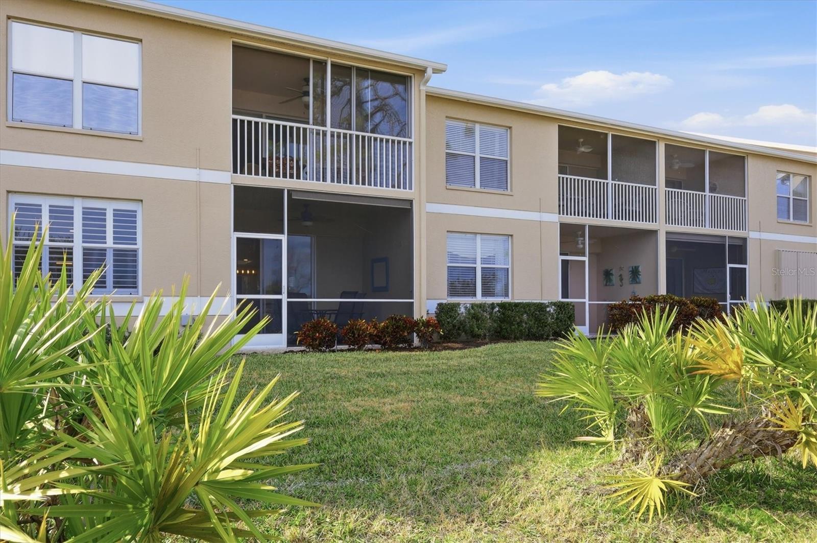 HERITAGE OAKS GOLF & COUNTRY CLUB - Residential