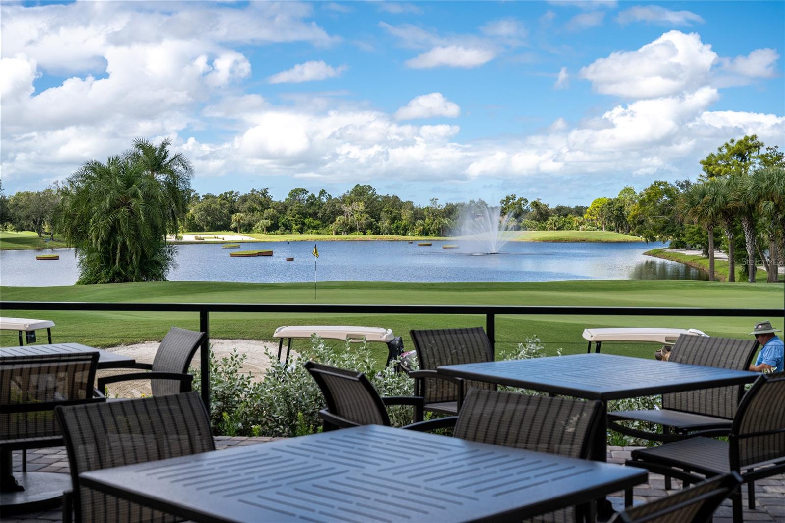 HERITAGE OAKS GOLF & COUNTRY CLUB - Residential