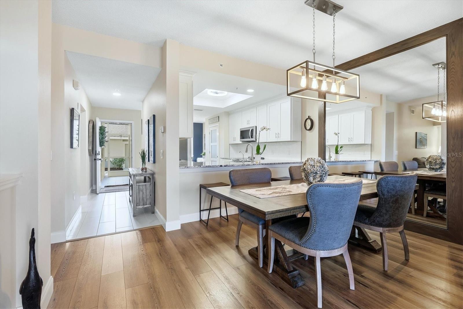 HERITAGE OAKS GOLF & COUNTRY CLUB - Residential