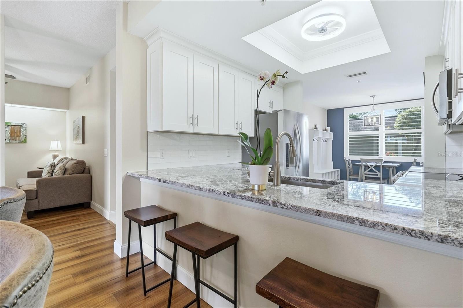 HERITAGE OAKS GOLF & COUNTRY CLUB - Residential