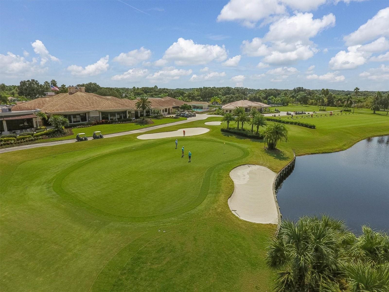 HERITAGE OAKS GOLF & COUNTRY CLUB - Residential