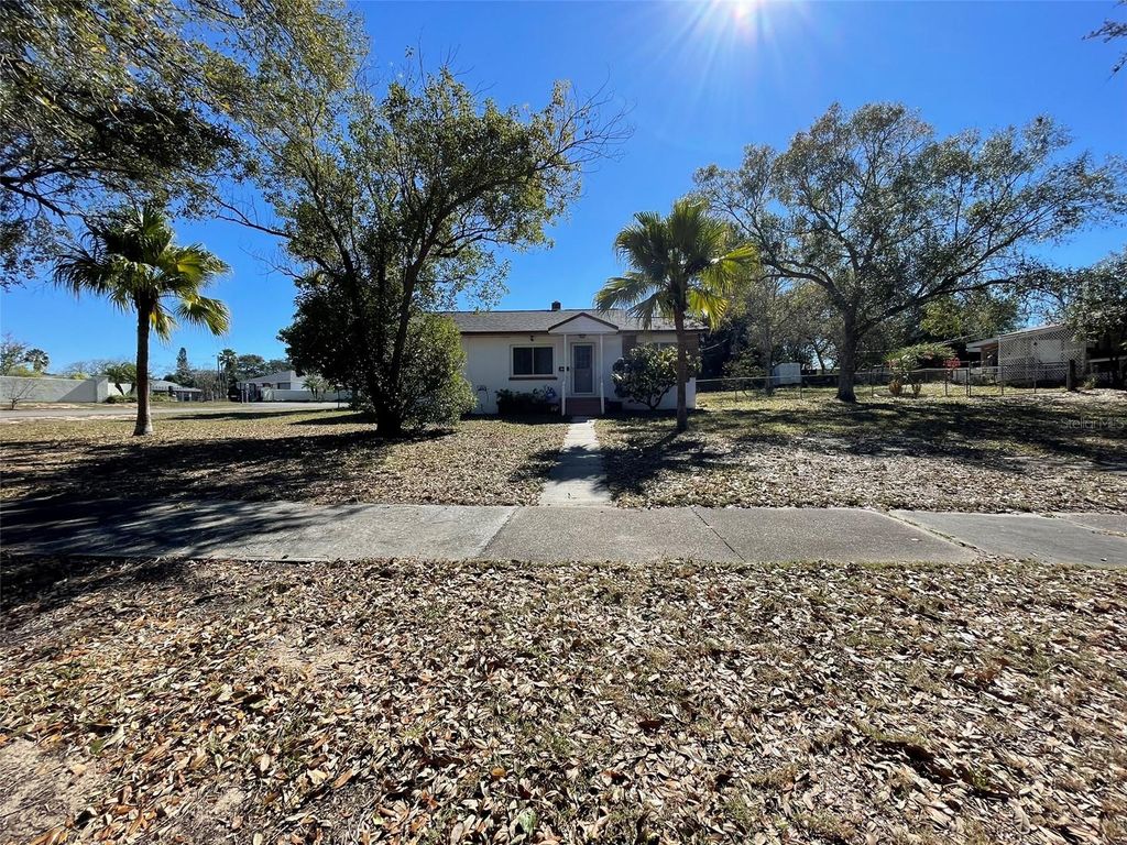 Photo of 1240 Druid Circle, Lake Wales, FL 33853 (MLS # S5143114)