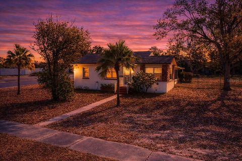 Photo of 1240 Druid Circle, Lake Wales, FL 33853 (MLS # S5143114)