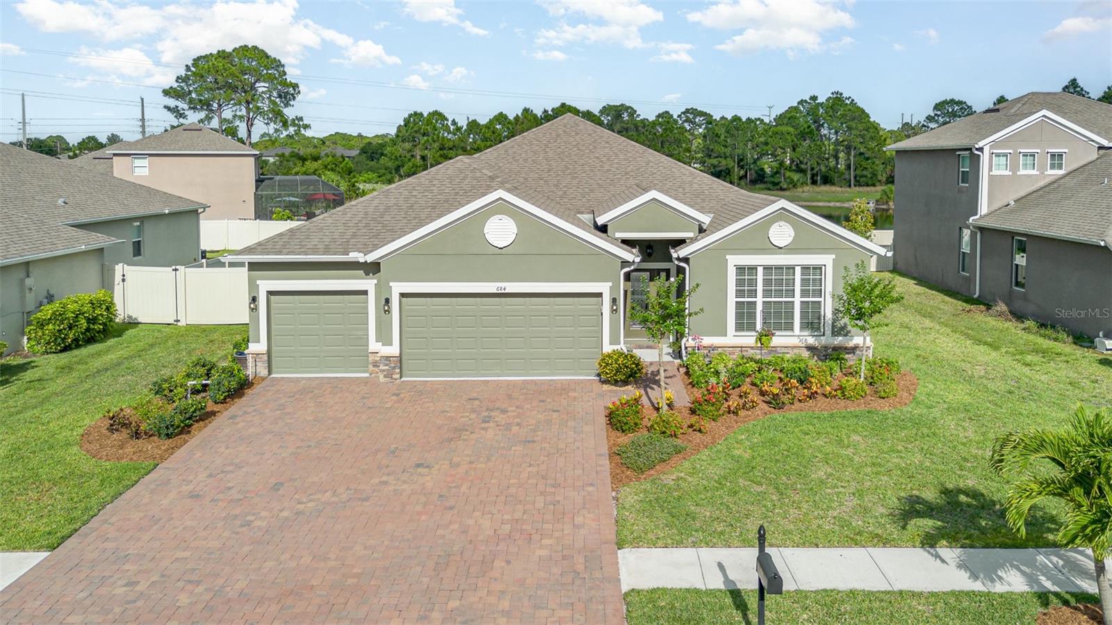 684 STONEBRIAR DRIVE SE