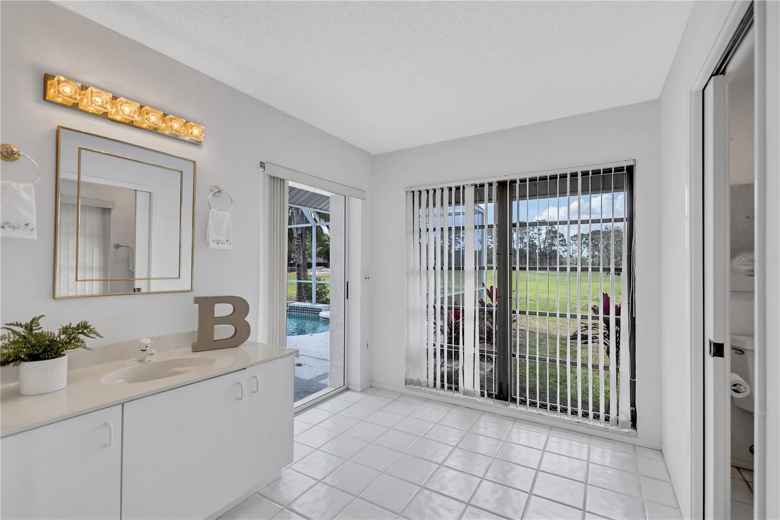 MEADOWS THE - Residential