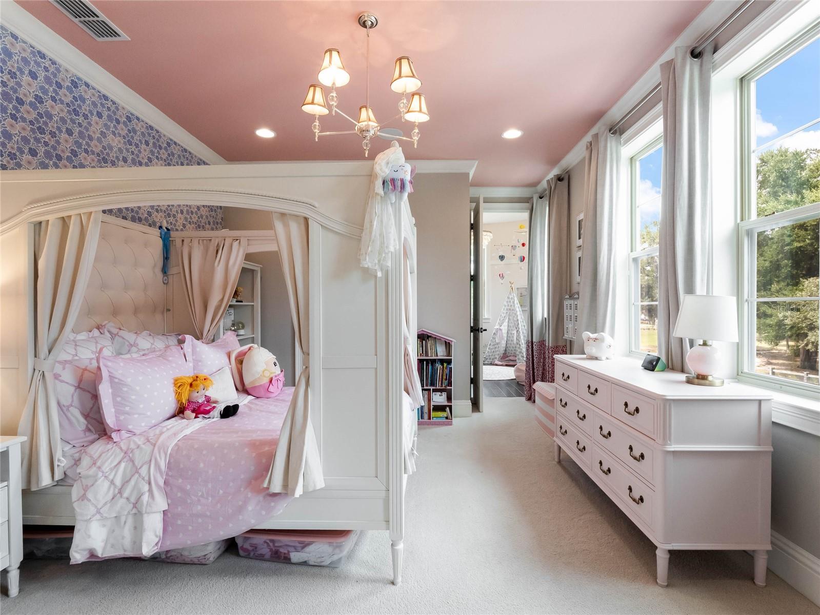 LAKE MARKHAM LANDINGS - Residential