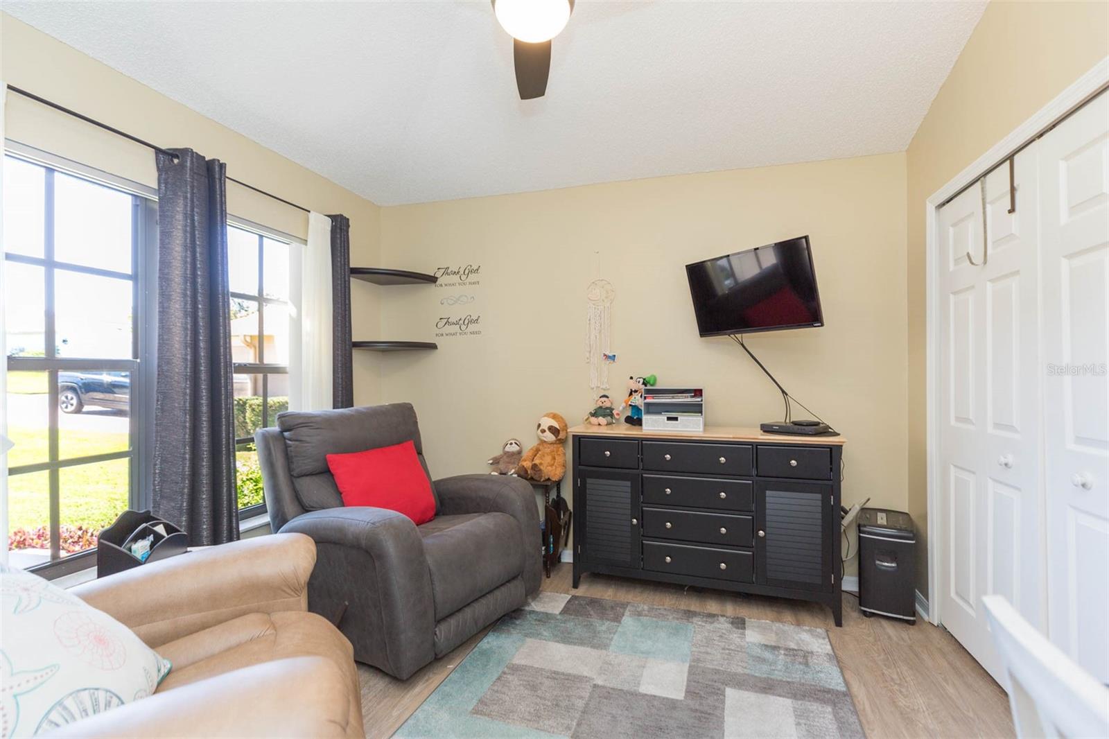 WELLINGTON AT SEVEN HILLS PH 2 - Residential