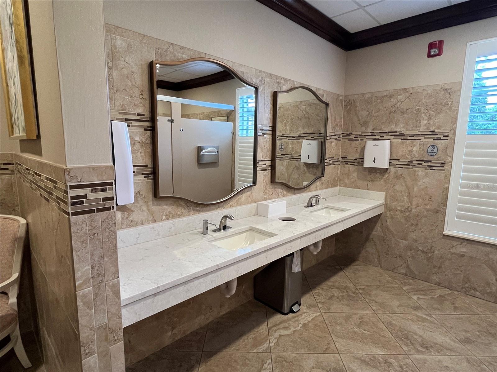 WELLINGTON AT SEVEN HILLS PH 2 - Residential