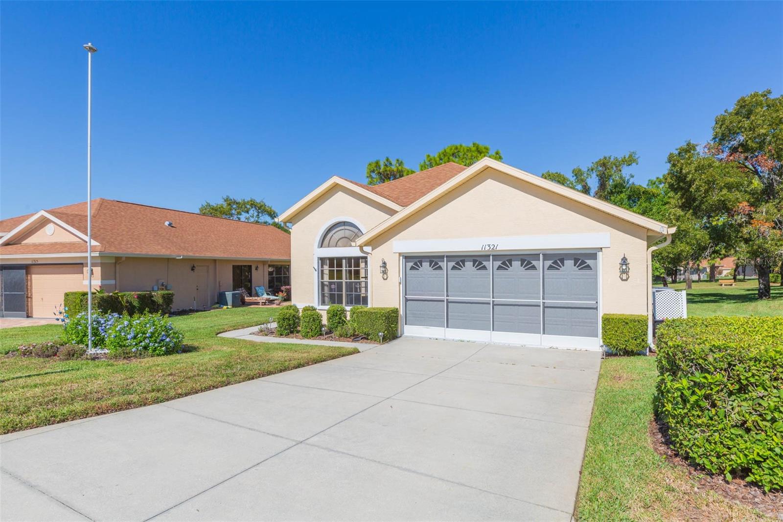 WELLINGTON AT SEVEN HILLS PH 2 - Residential