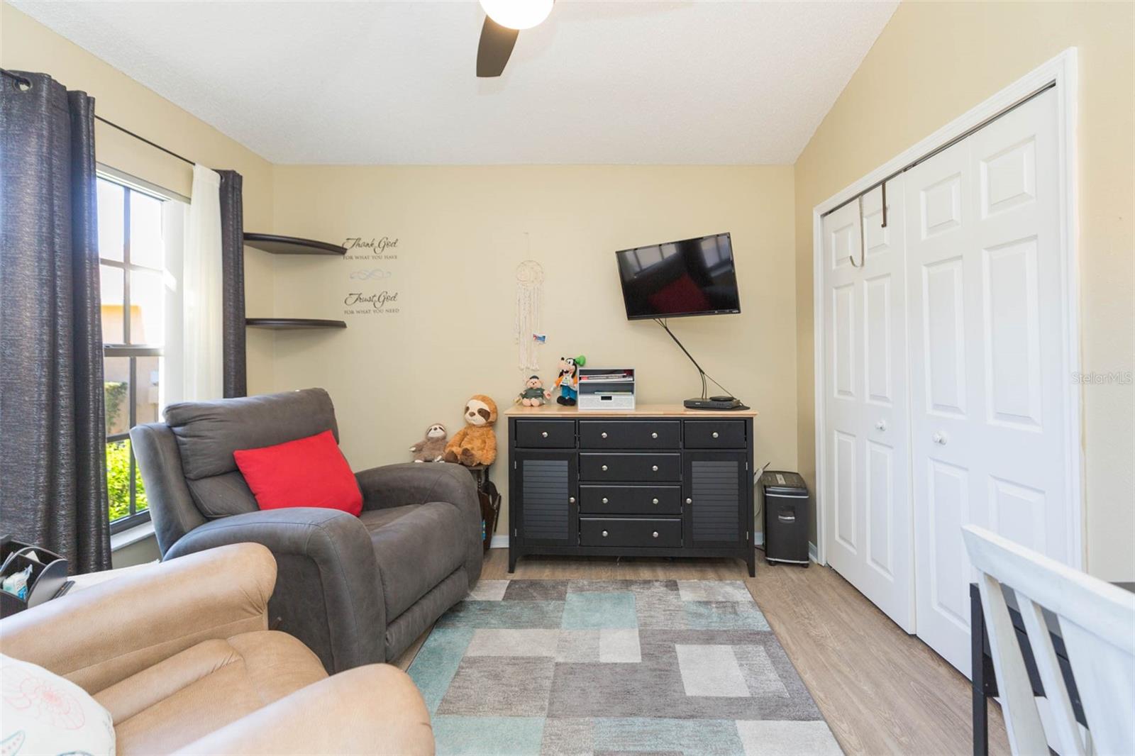 WELLINGTON AT SEVEN HILLS PH 2 - Residential