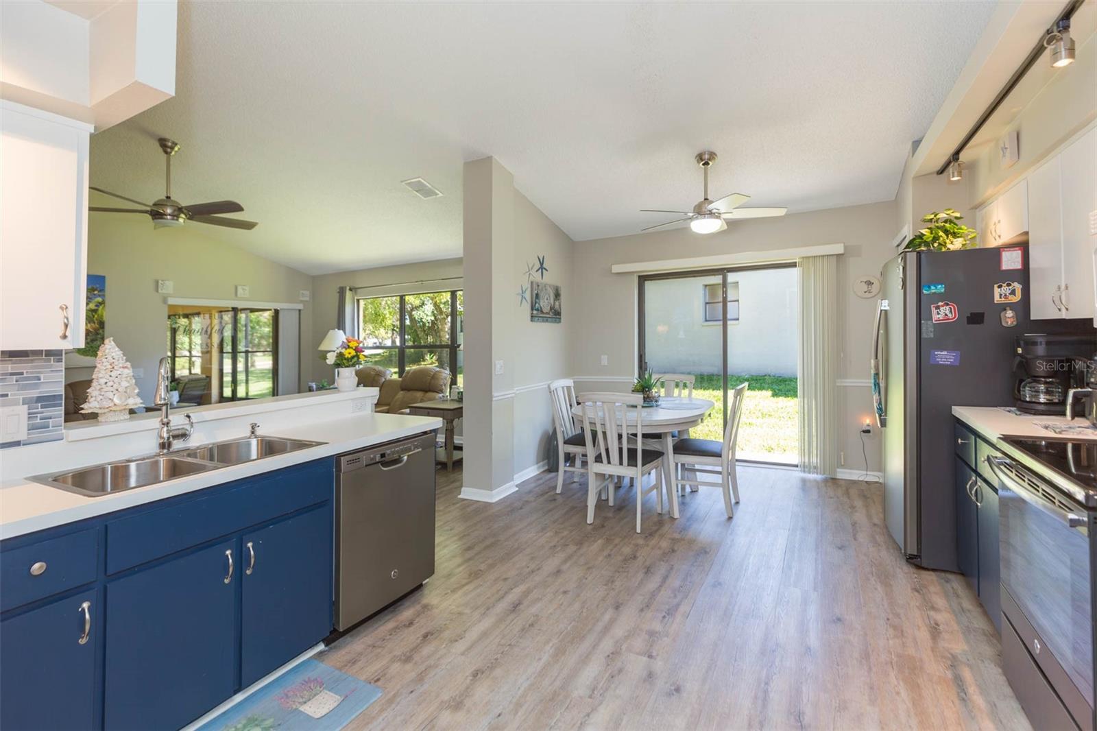 WELLINGTON AT SEVEN HILLS PH 2 - Residential