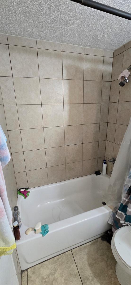 CAYMAN PARK - Residential Income